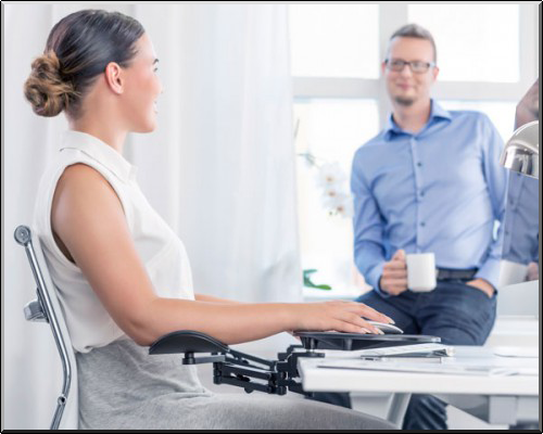 Ergorest a été conçu pour améliorer votre posture quel que soit votre lieu de travail, à la maison et au bureau.